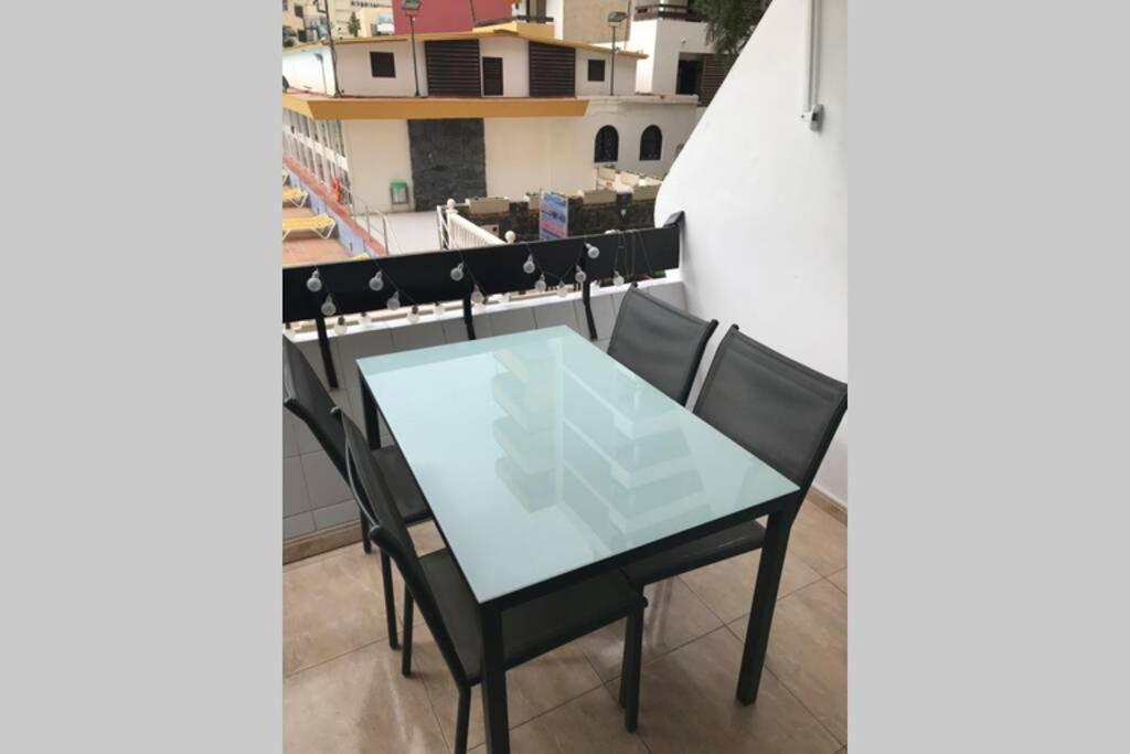 Yumbo Beach Apartment Perfect Location Free Fast Wifi Плайя-дель-Инглес Экстерьер фото